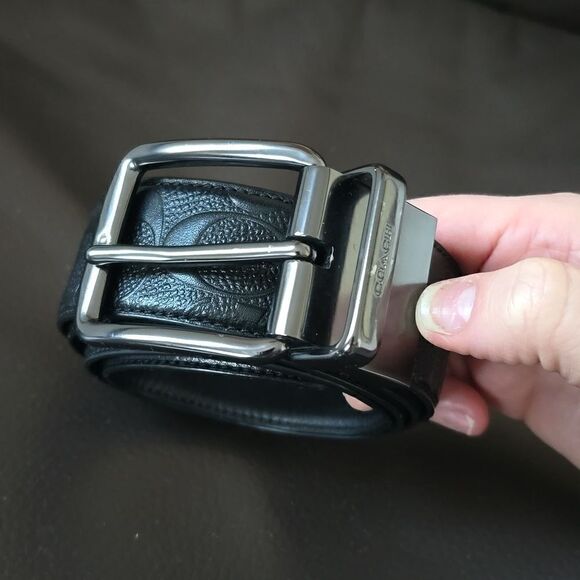 Coach | Harness Buckle Leather Embossed and Flat Leather Reversible Belt - Picture 1 of 6